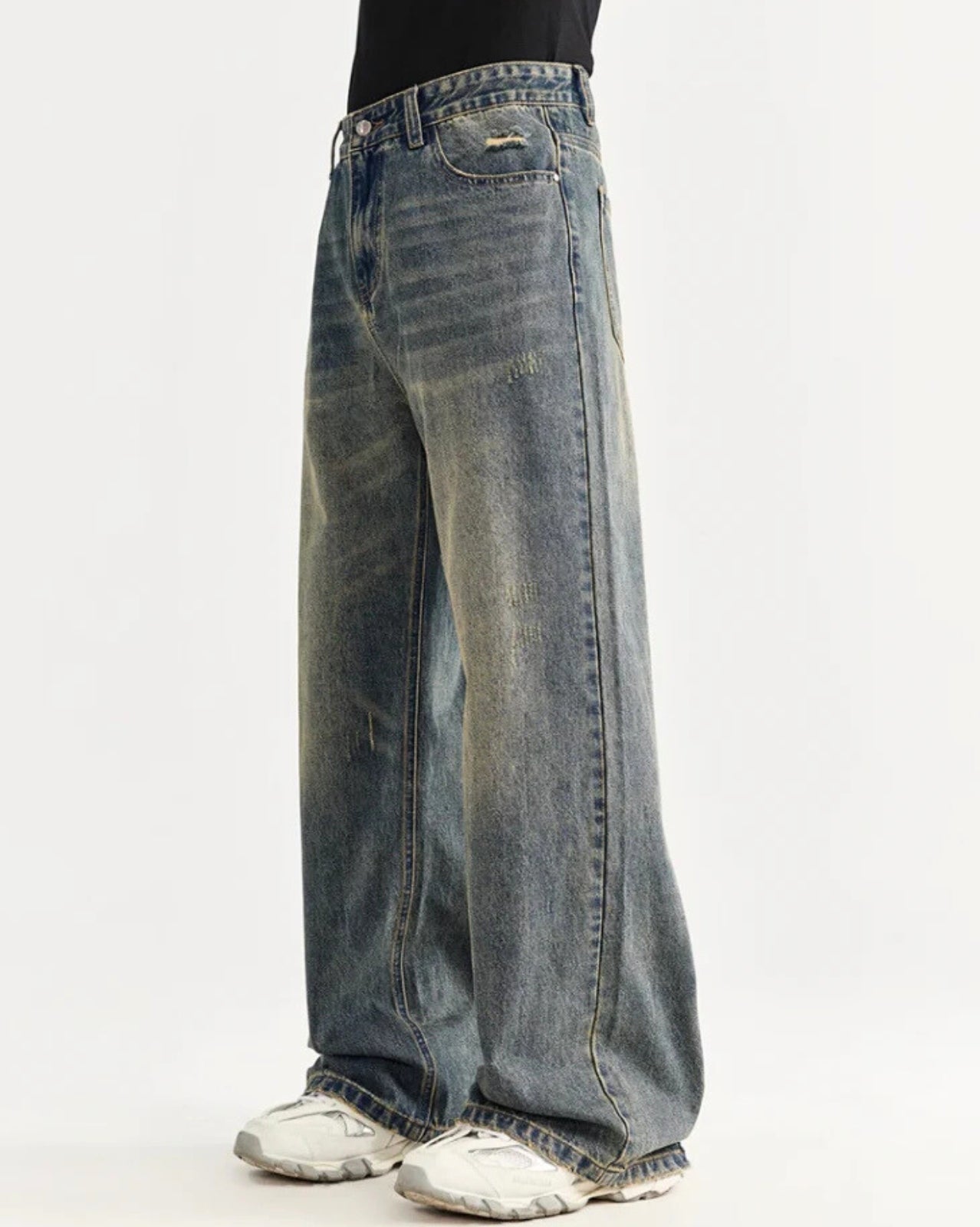 Faded Wide Jeans
