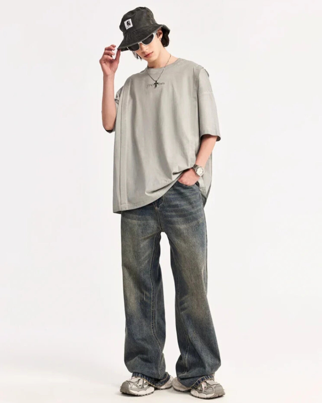 Faded Wide Jeans
